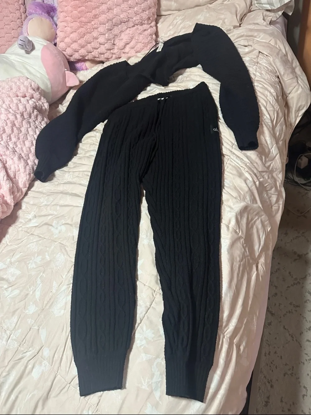 Alo cable knit set